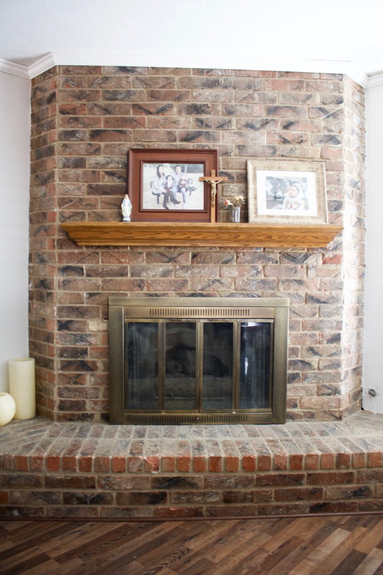 Fireplace Makeover On A Budget - A Beautiful RAWR